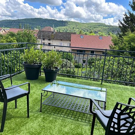 Les Glycines Vila Hieres-Sur-Amby Exterior foto