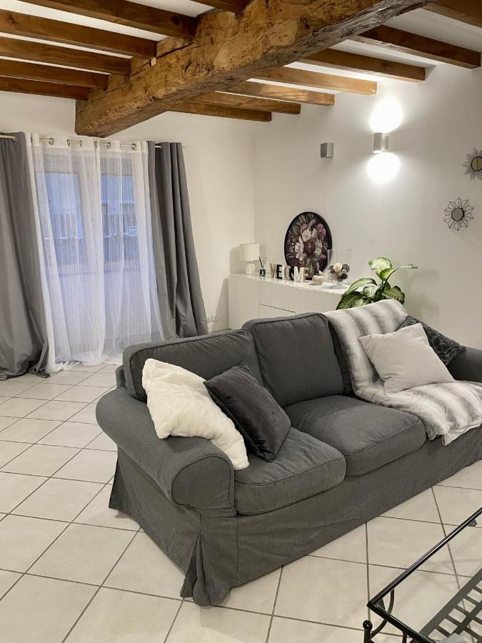 Les Glycines Vila Hieres-Sur-Amby Exterior foto
