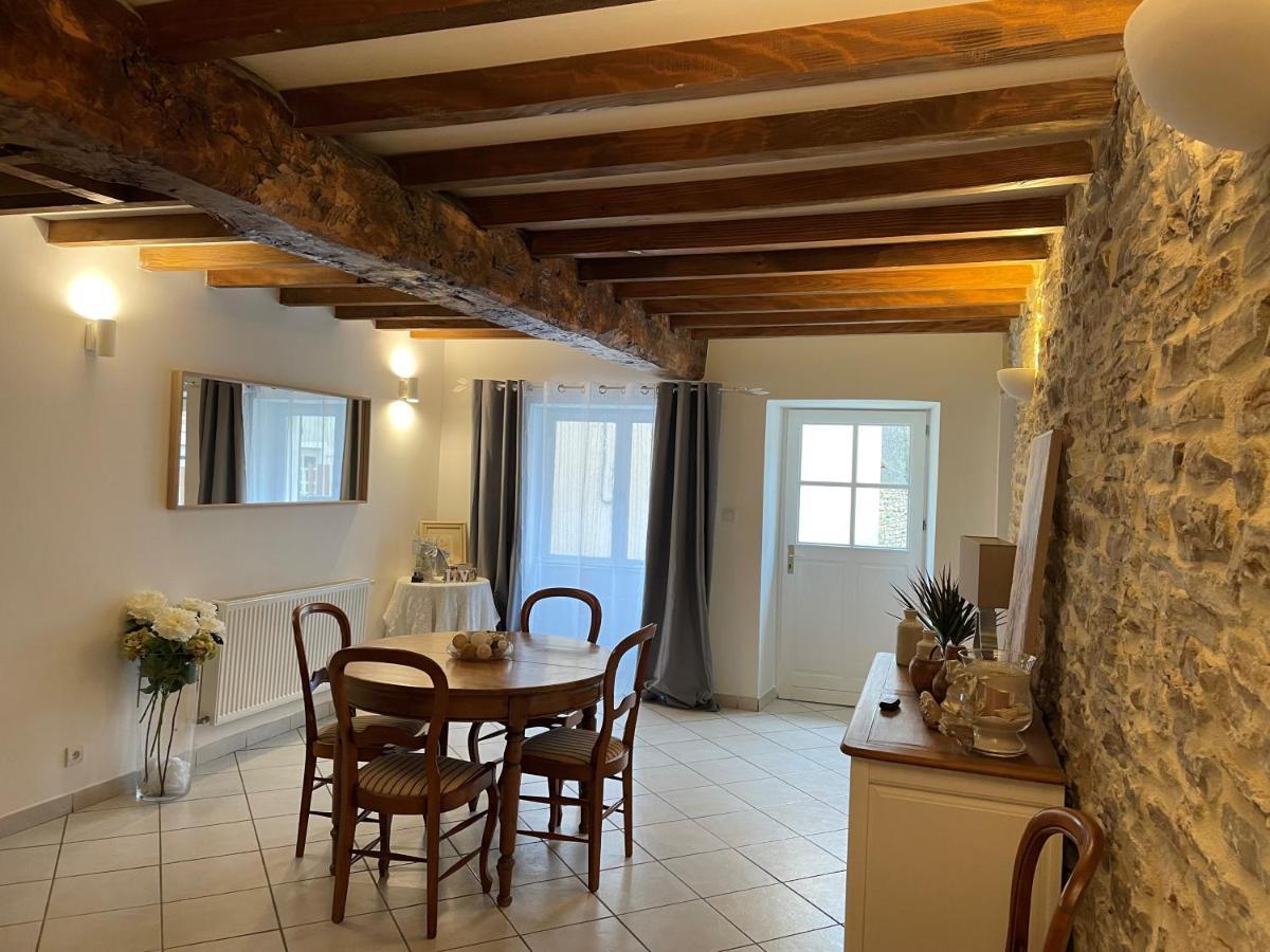Les Glycines Vila Hieres-Sur-Amby Exterior foto