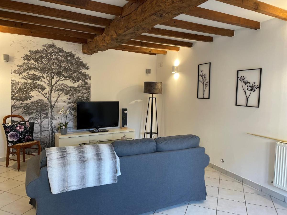 Les Glycines Vila Hieres-Sur-Amby Exterior foto